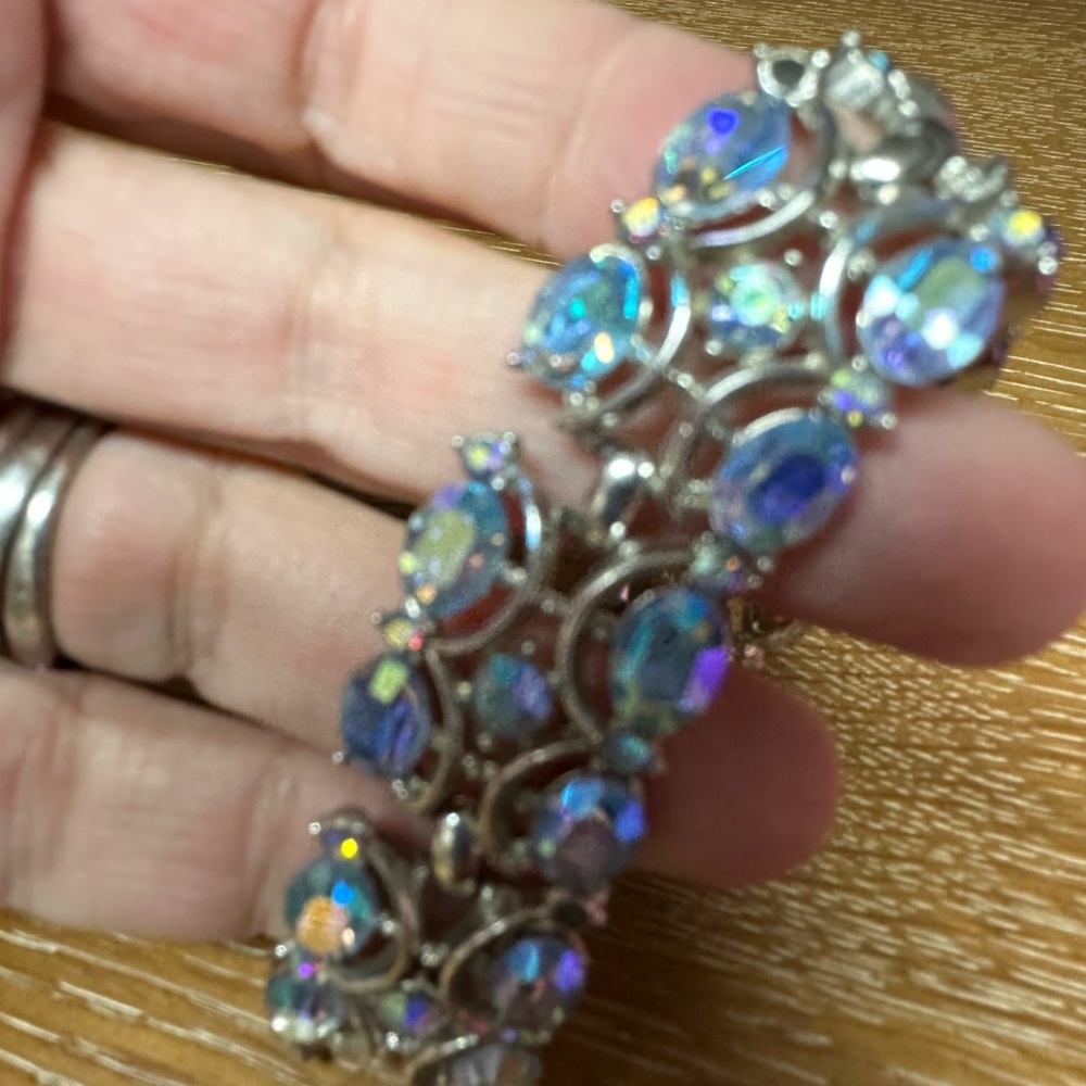 TRIFARI 1950s GREAT BLUE AURORA STONES BRACELET - SILVER TONE - Picture 5 of 10